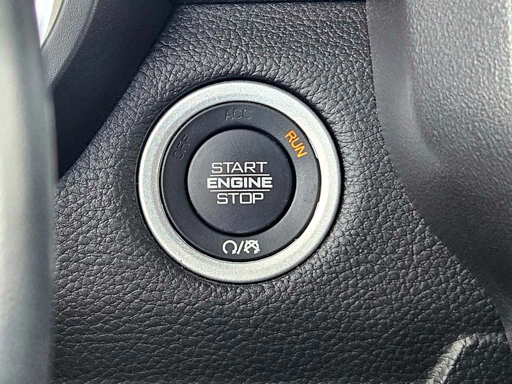 Thumbnail: 2023 RAM 1500 - 32