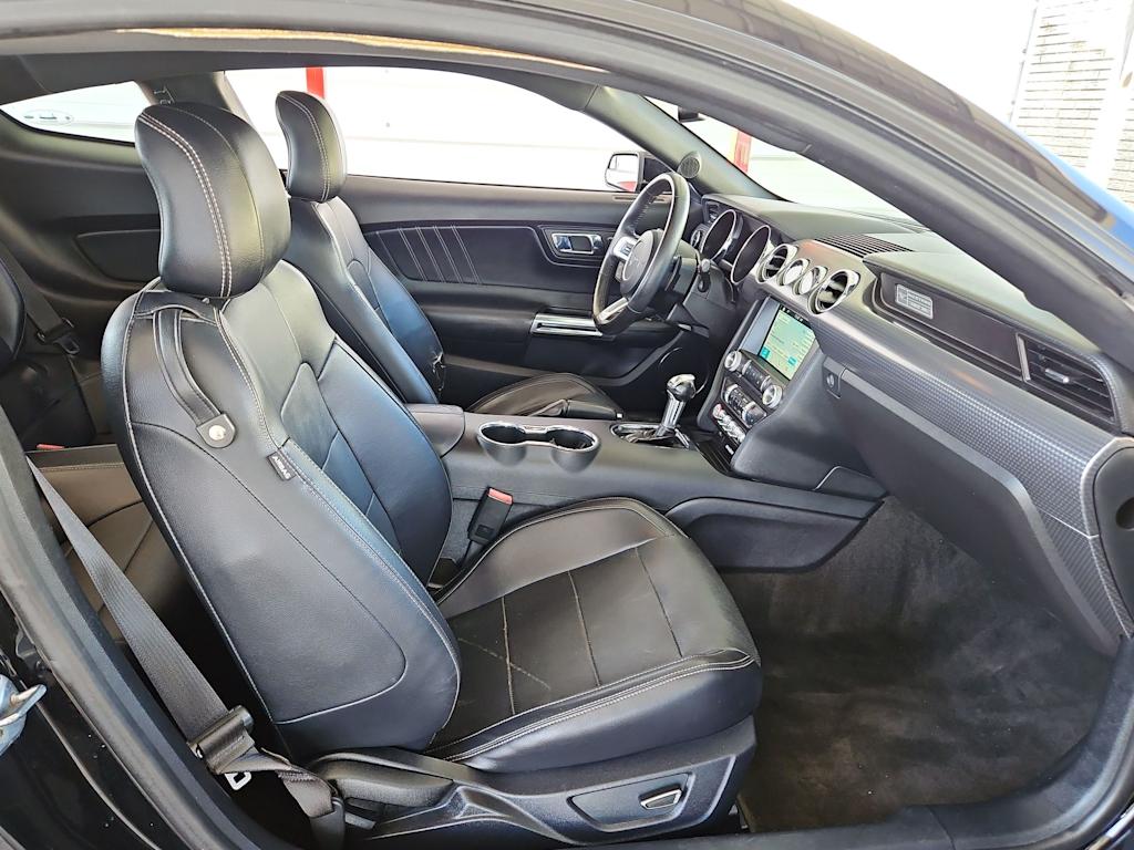Thumbnail: 2016 Ford Mustang - 11