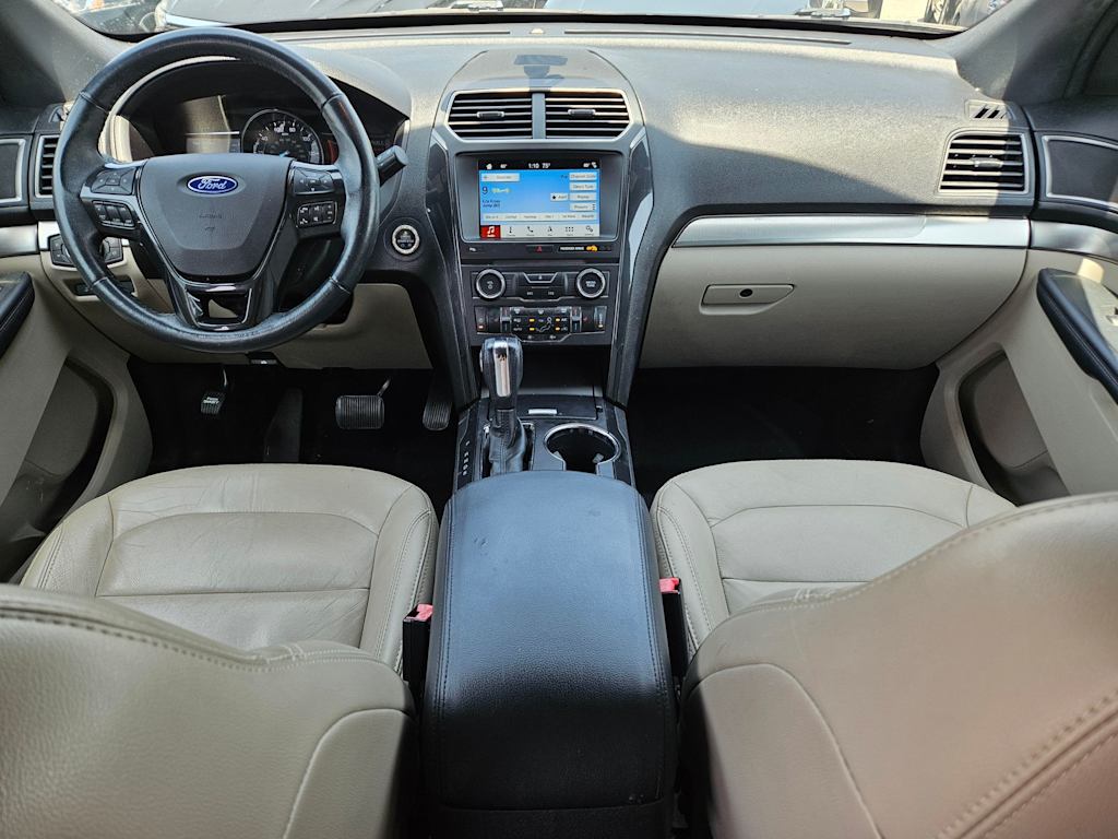 Thumbnail: 2018 Ford Explorer - 8