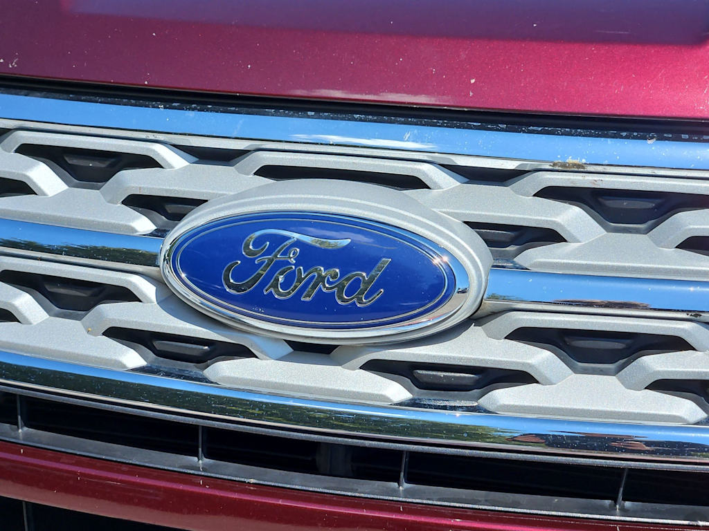 Thumbnail: 2019 Ford Explorer - 16