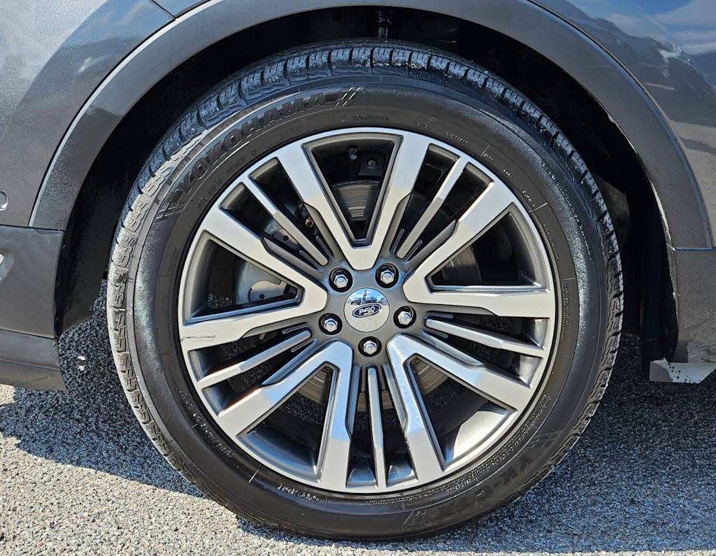 Thumbnail: 2018 Ford Explorer - 8