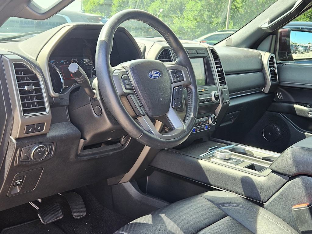 2021 Ford Expedition XLT 2