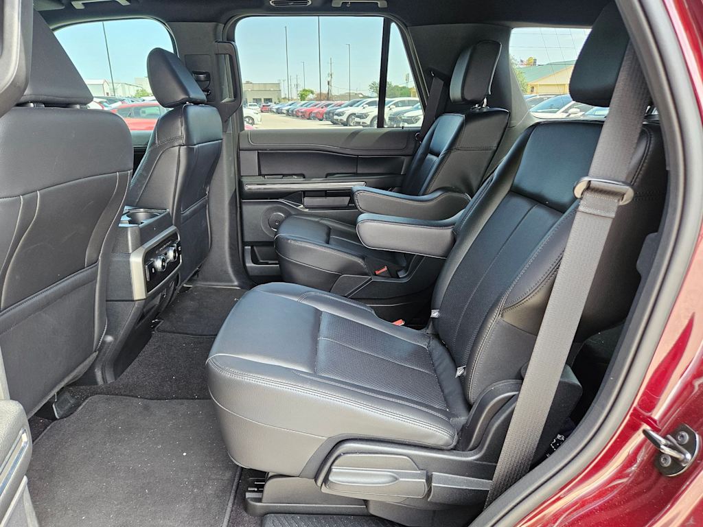 2021 Ford Expedition XLT 19