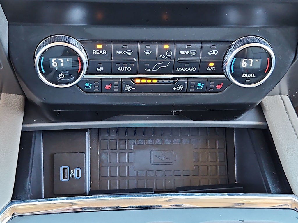 Thumbnail: 2021 Ford Expedition - 34
