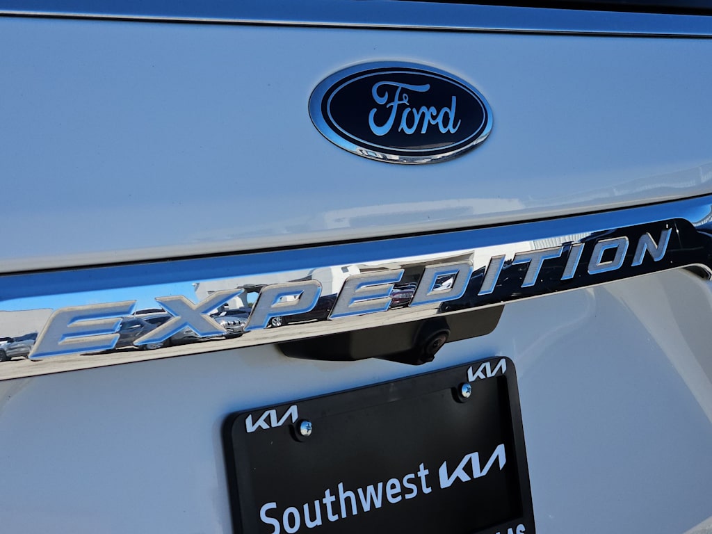 Thumbnail: 2021 Ford Expedition - 23
