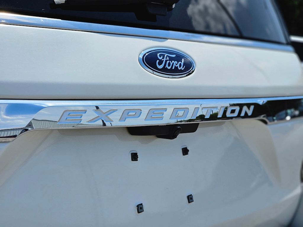 Thumbnail: 2021 Ford Expedition - 26