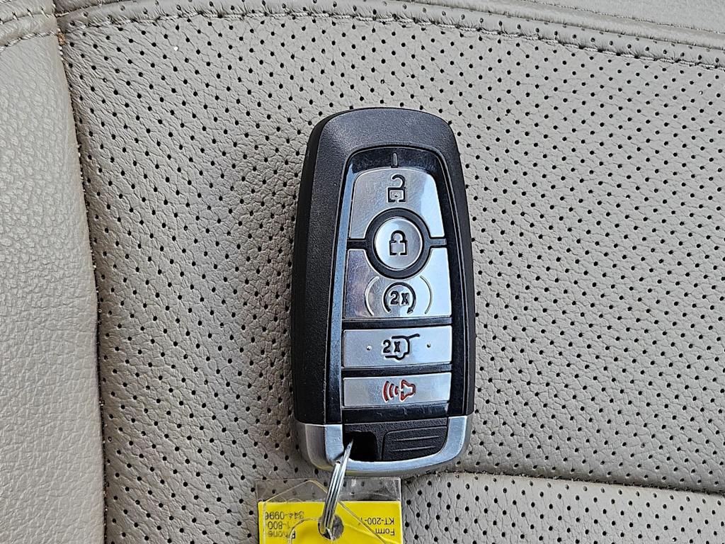 Thumbnail: 2021 Ford Expedition - 19