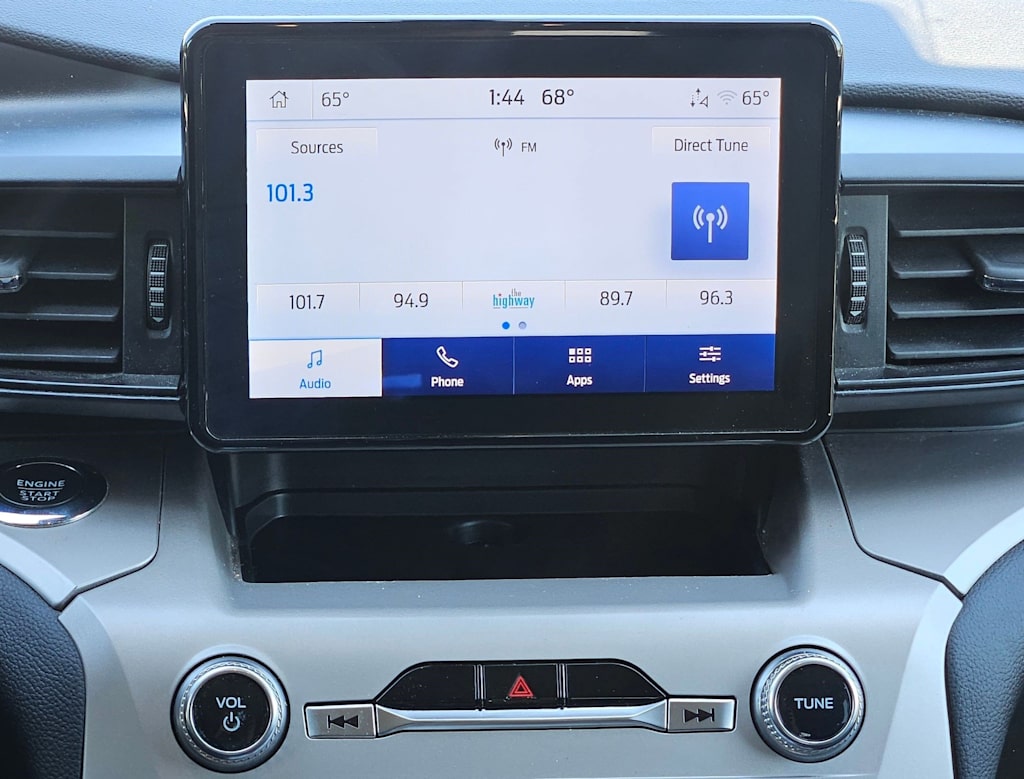 Thumbnail: 2023 Ford Explorer - 9