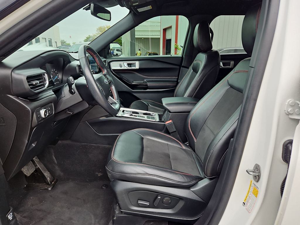 Thumbnail: 2022 Ford Explorer - 9