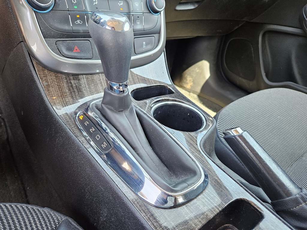 Thumbnail: 2016 Chevrolet Malibu - 11