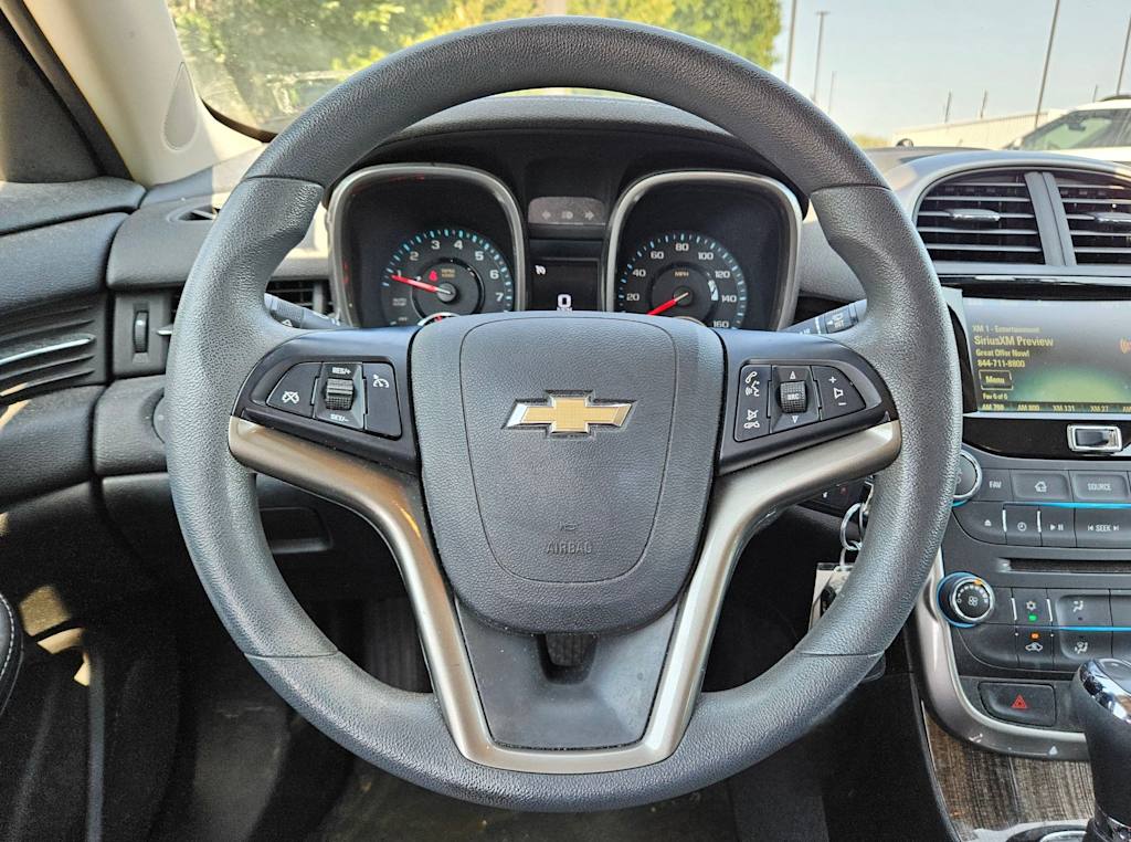 Thumbnail: 2016 Chevrolet Malibu - 2