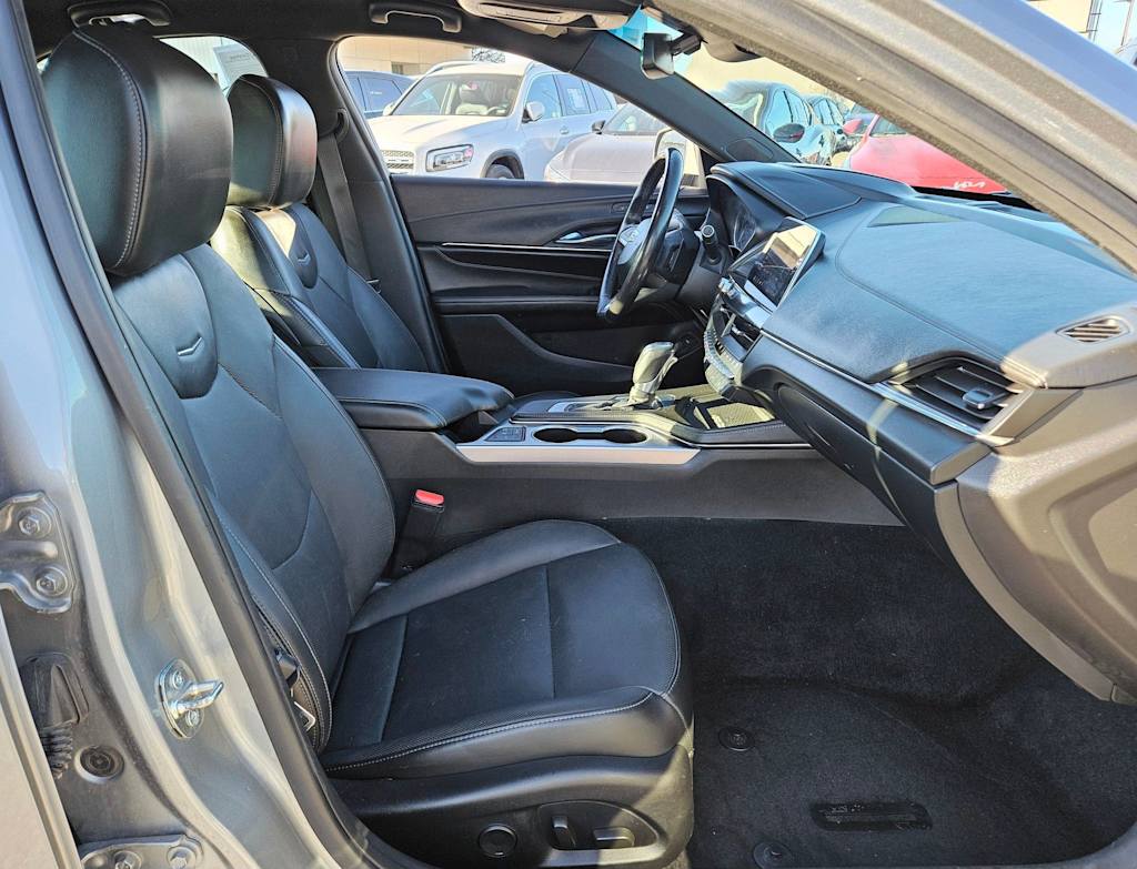 Thumbnail: 2023 Cadillac CT4 - 28