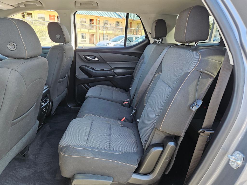 Thumbnail: 2020 Chevrolet Traverse - 24