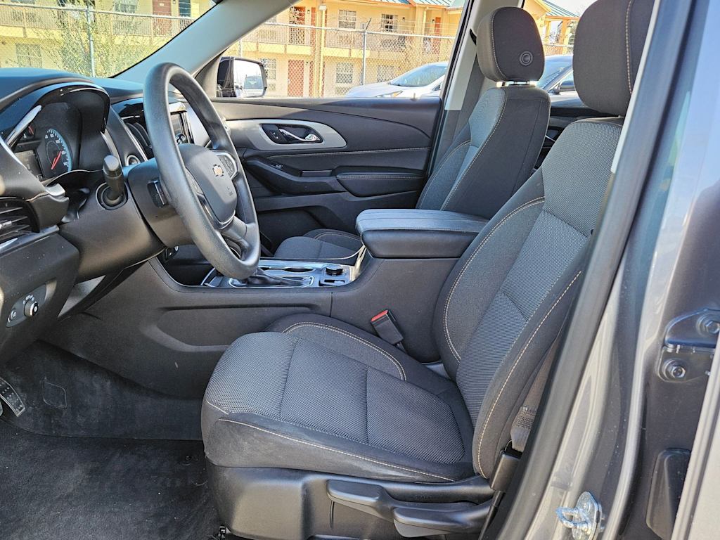 Thumbnail: 2020 Chevrolet Traverse - 10