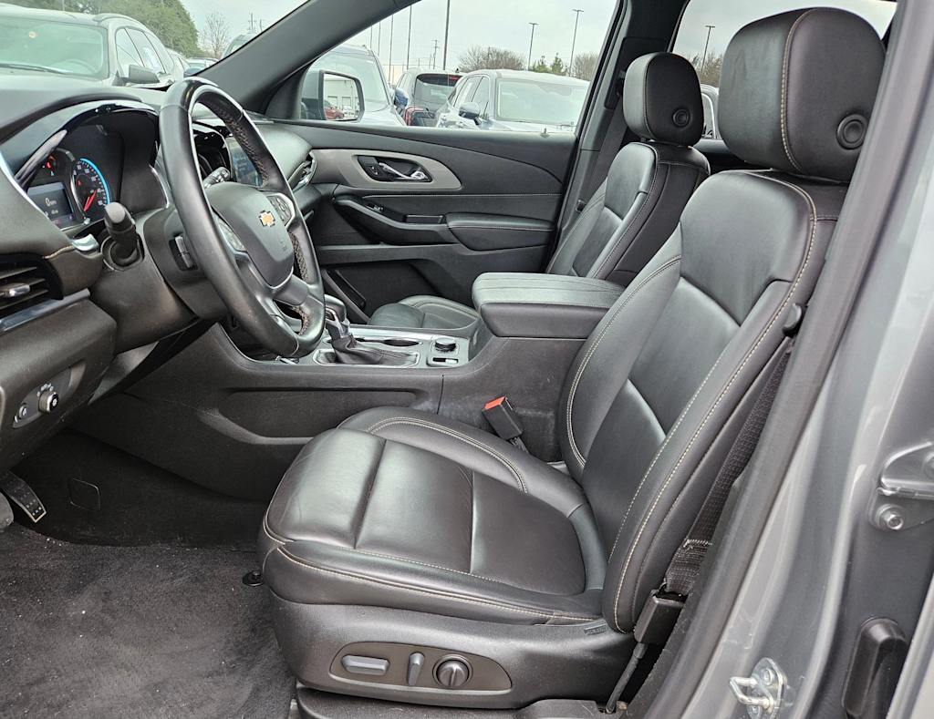 Thumbnail: 2023 Chevrolet Traverse - 11
