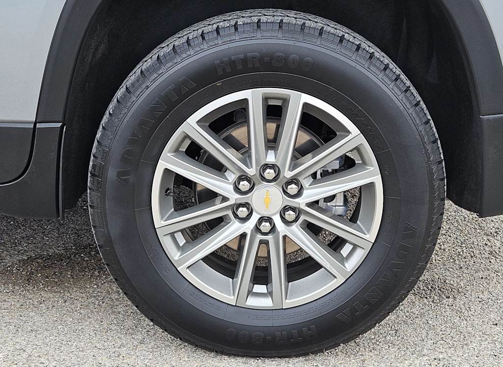 Thumbnail: 2023 Chevrolet Traverse - 8