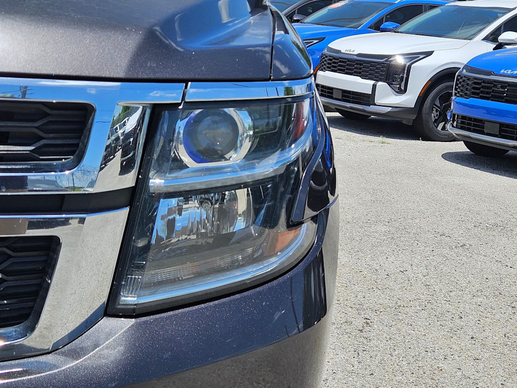 Thumbnail: 2016 Chevrolet Tahoe - 19