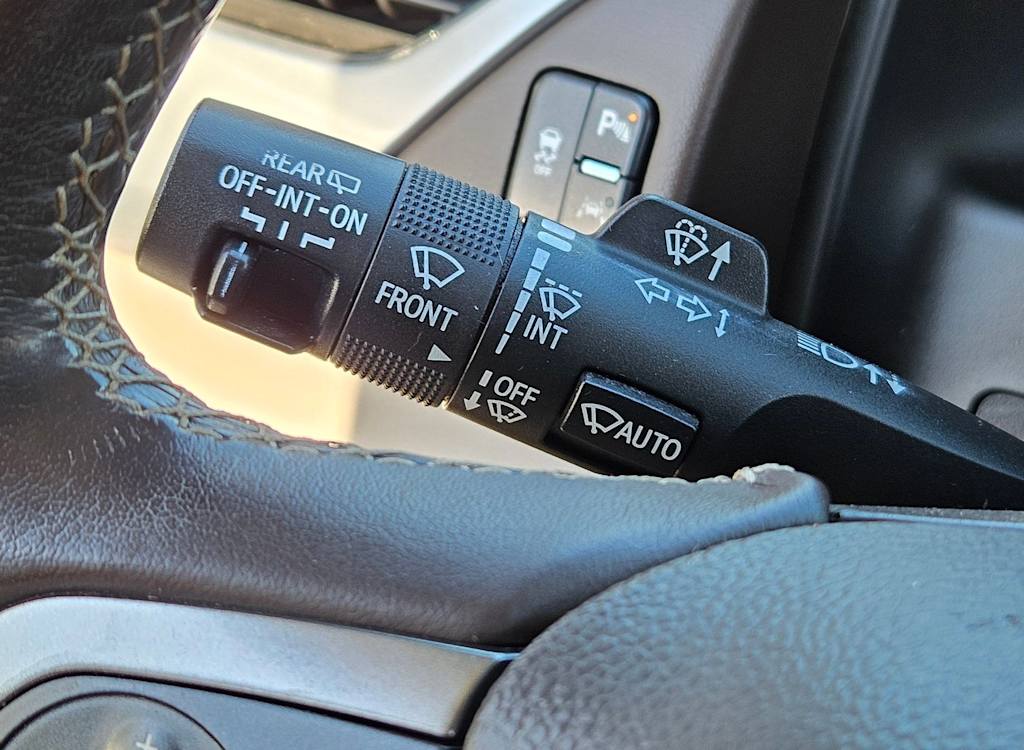 Thumbnail: 2020 Chevrolet Tahoe - 32