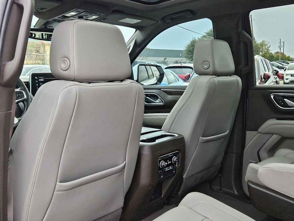 Thumbnail: 2022 Chevrolet Tahoe - 12