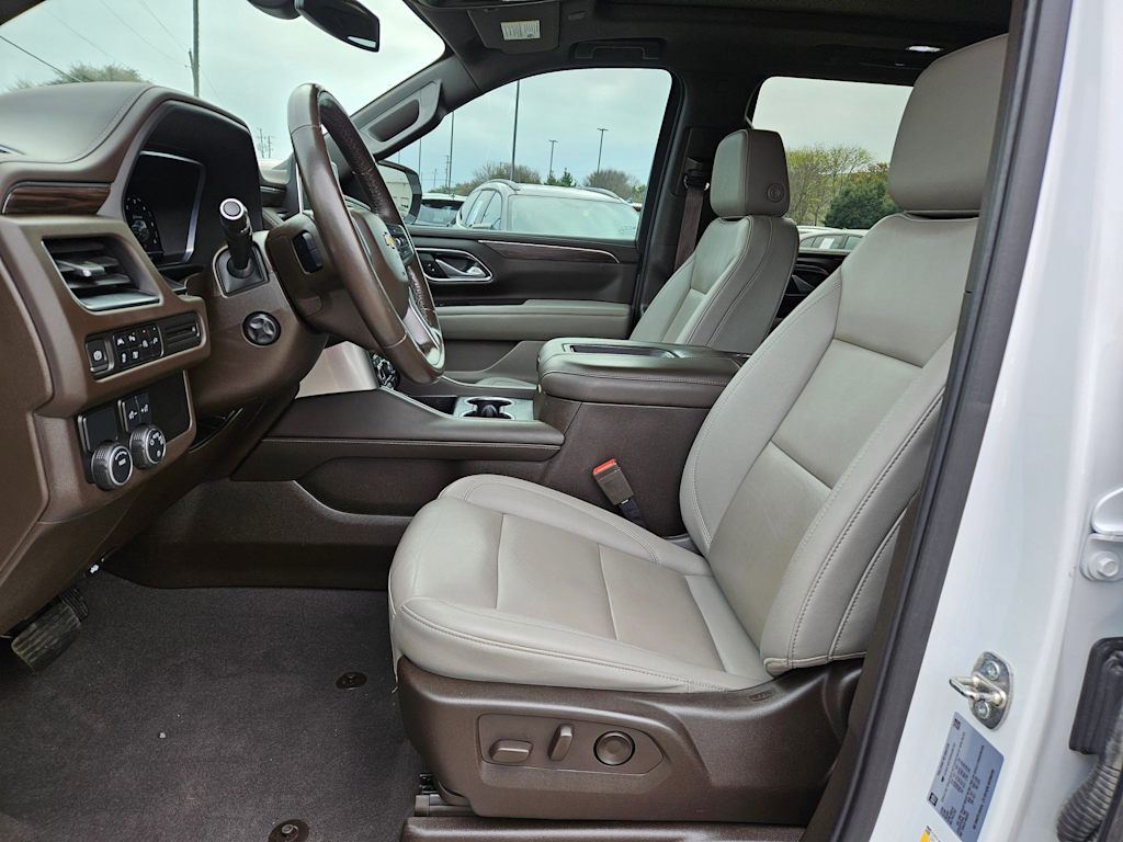 Thumbnail: 2022 Chevrolet Tahoe - 11