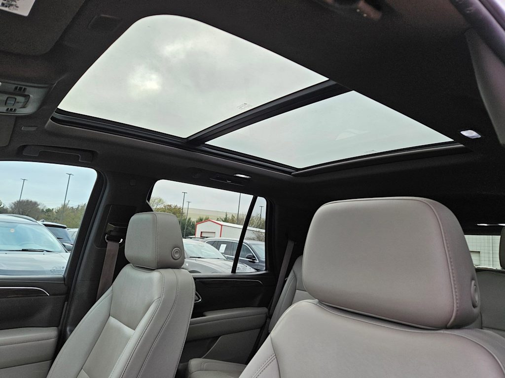 Thumbnail: 2022 Chevrolet Tahoe - 26