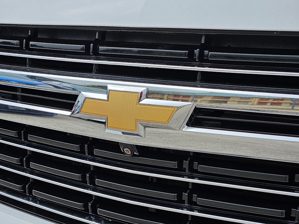 Thumbnail: 2022 Chevrolet Tahoe - 24