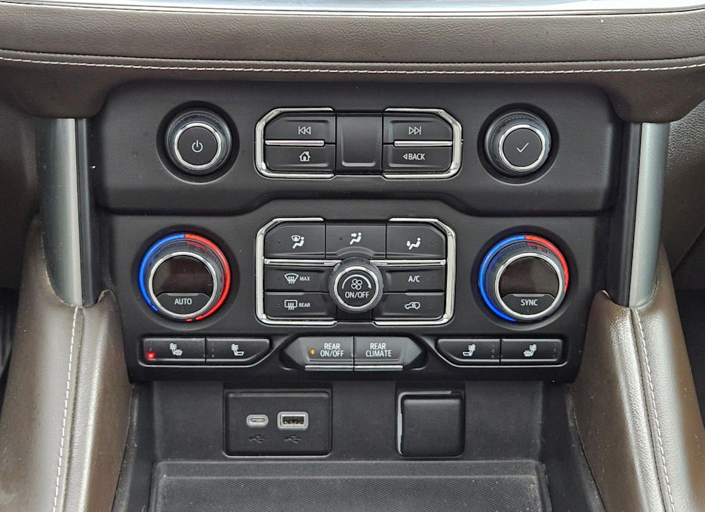 Thumbnail: 2022 Chevrolet Tahoe - 35