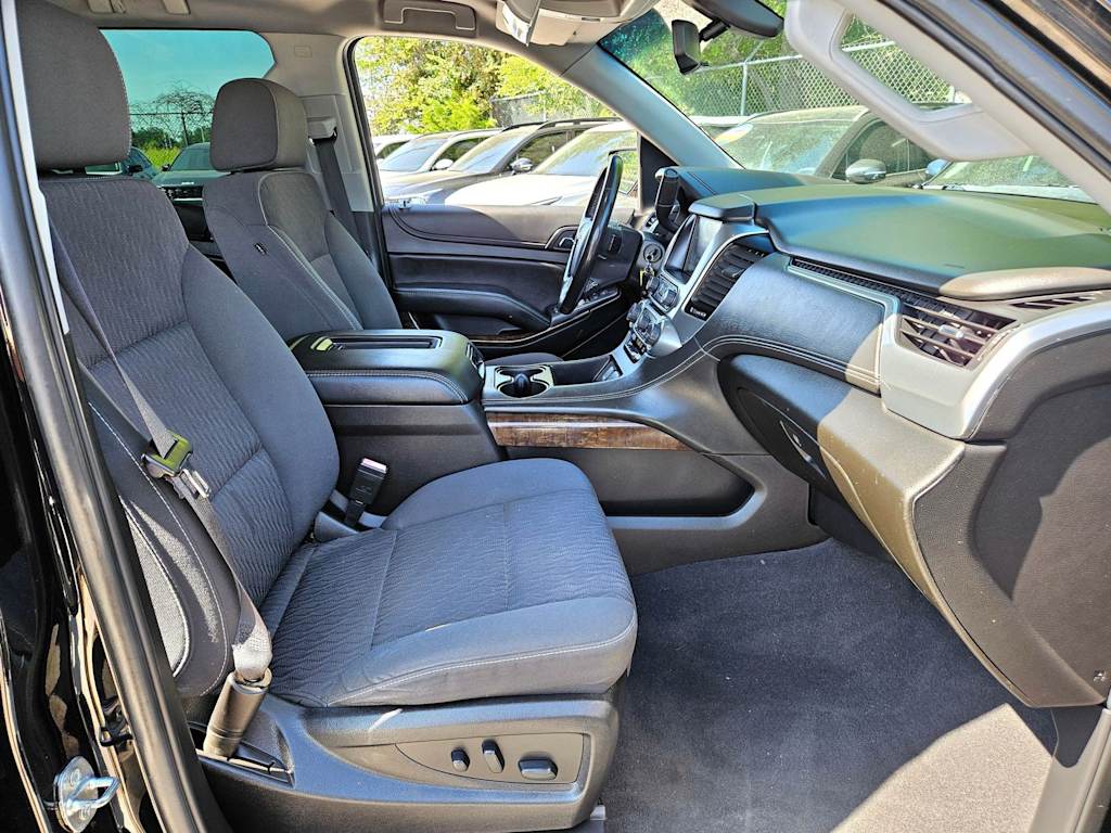Thumbnail: 2019 Chevrolet Tahoe - 8