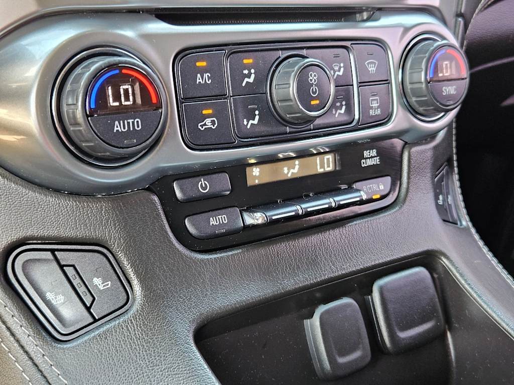 Thumbnail: 2019 Chevrolet Tahoe - 20