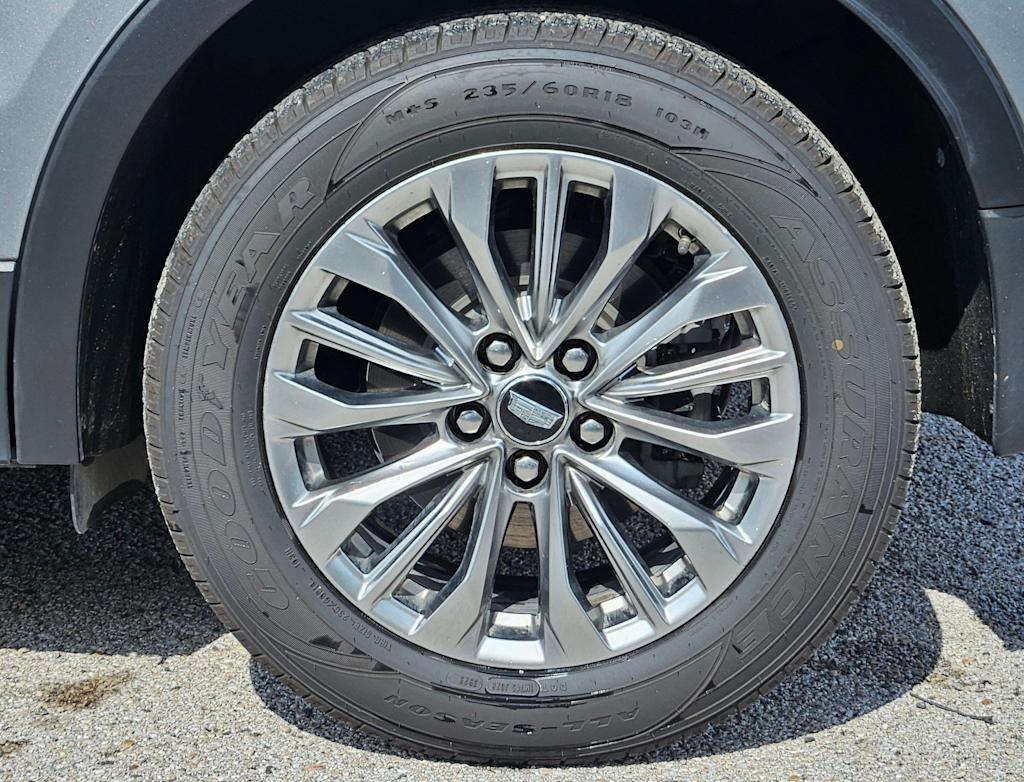 Thumbnail: 2024 Cadillac XT4 - 5