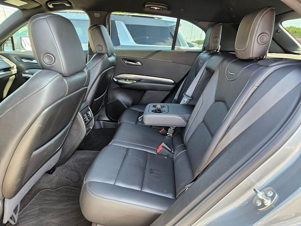 Thumbnail: 2024 Cadillac XT4 - 20