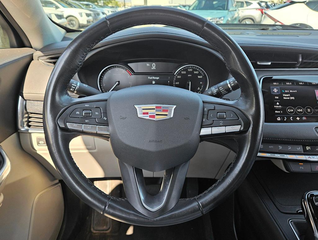 Thumbnail: 2023 Cadillac XT4 - 9