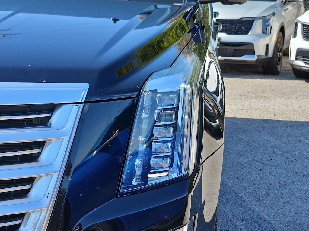 Thumbnail: 2017 Cadillac Escalade - 15