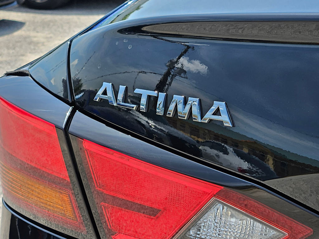 Thumbnail: 2022 Nissan Altima - 7