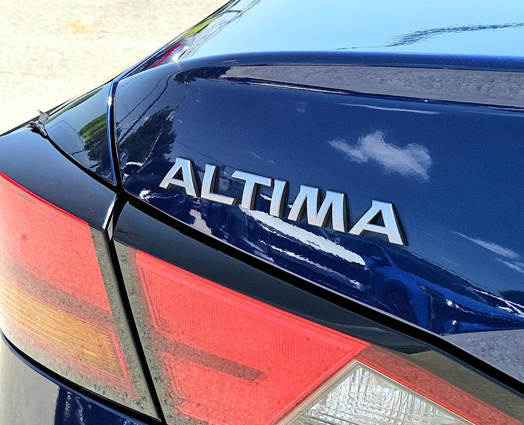 Thumbnail: 2023 Nissan Altima - 25