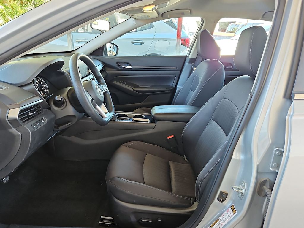 Thumbnail: 2024 Nissan Altima - 10