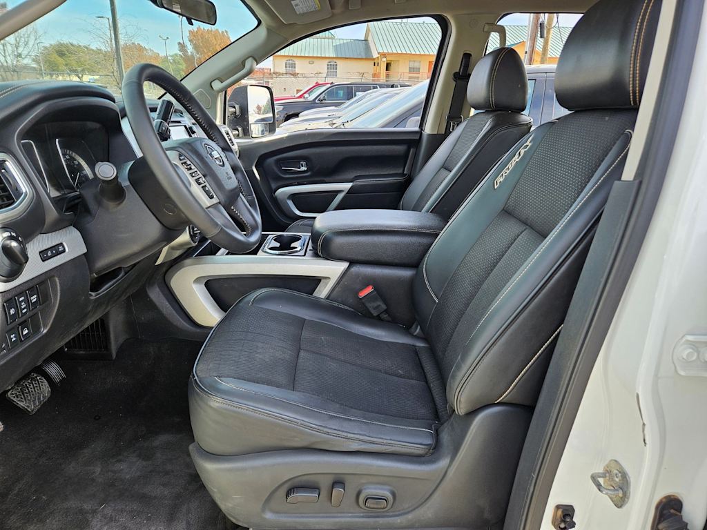 Thumbnail: 2018 Nissan Titan - 10