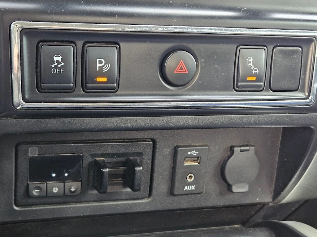 Thumbnail: 2018 Nissan Titan - 24