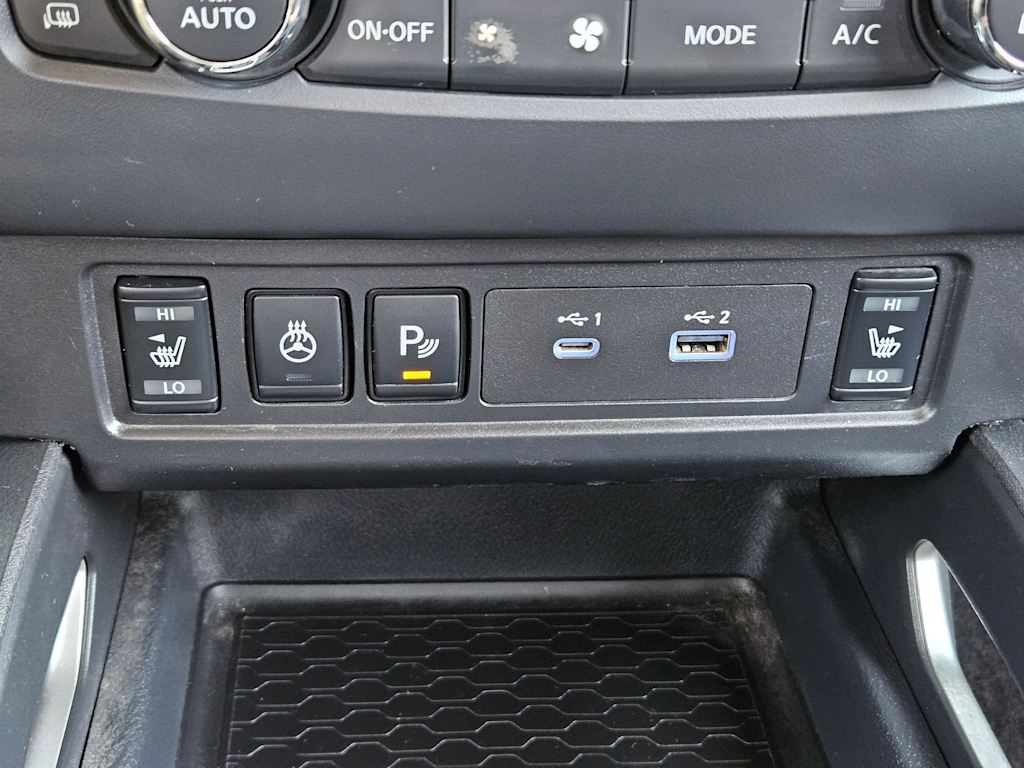 Thumbnail: 2023 Nissan Frontier - 18