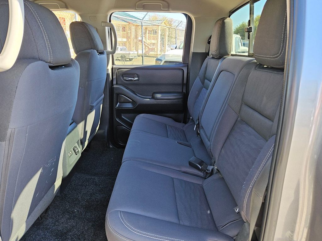 Thumbnail: 2023 Nissan Frontier - 9