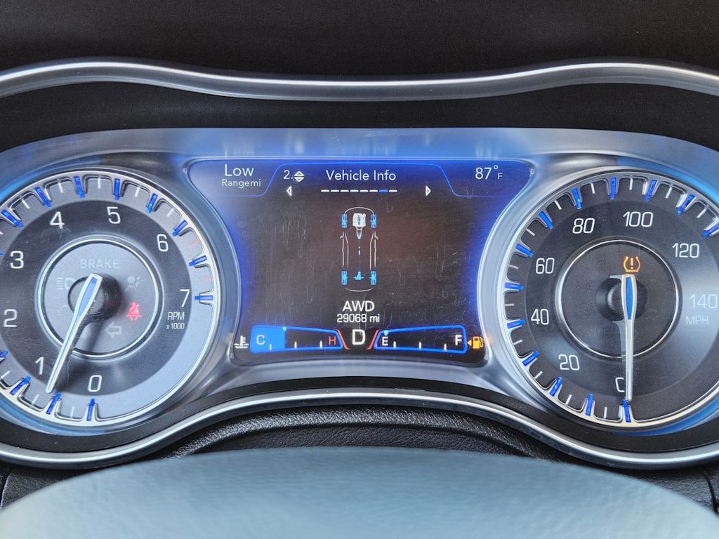 2022 Chrysler 300 Touring 15