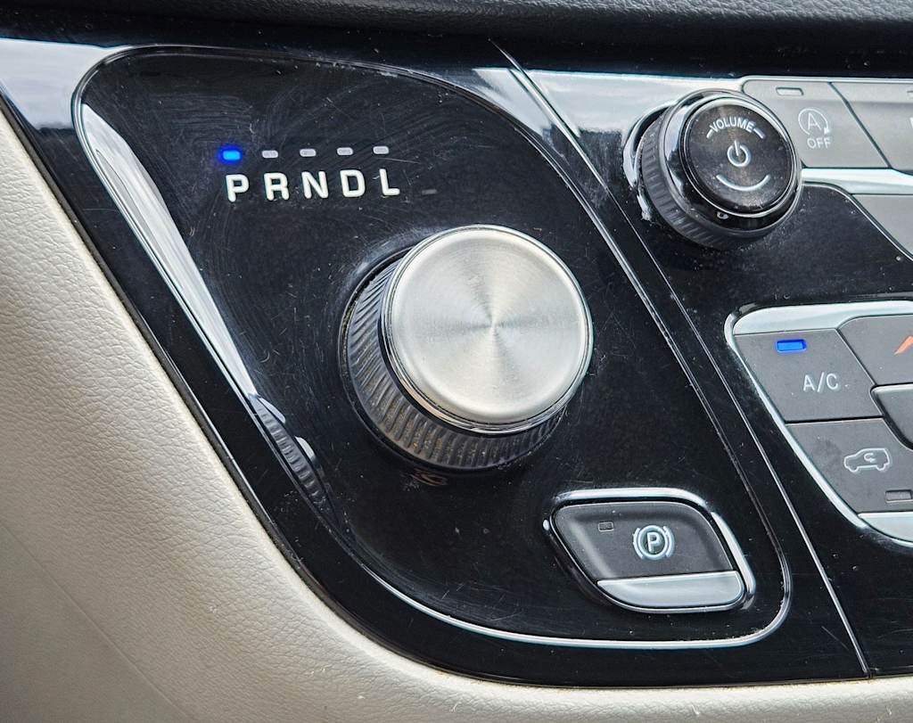 Thumbnail: 2022 Chrysler Pacifica - 11