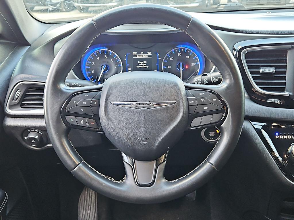 Thumbnail: 2018 Chrysler Pacifica - 2