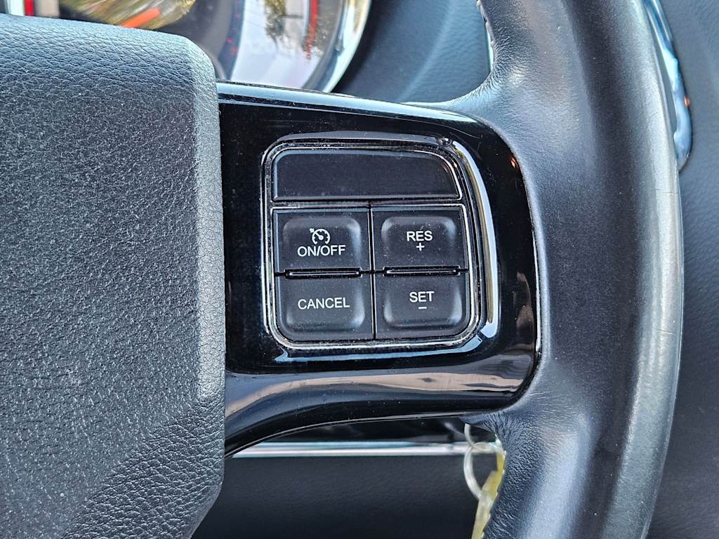 Thumbnail: 2017 Dodge Grand Caravan - 18