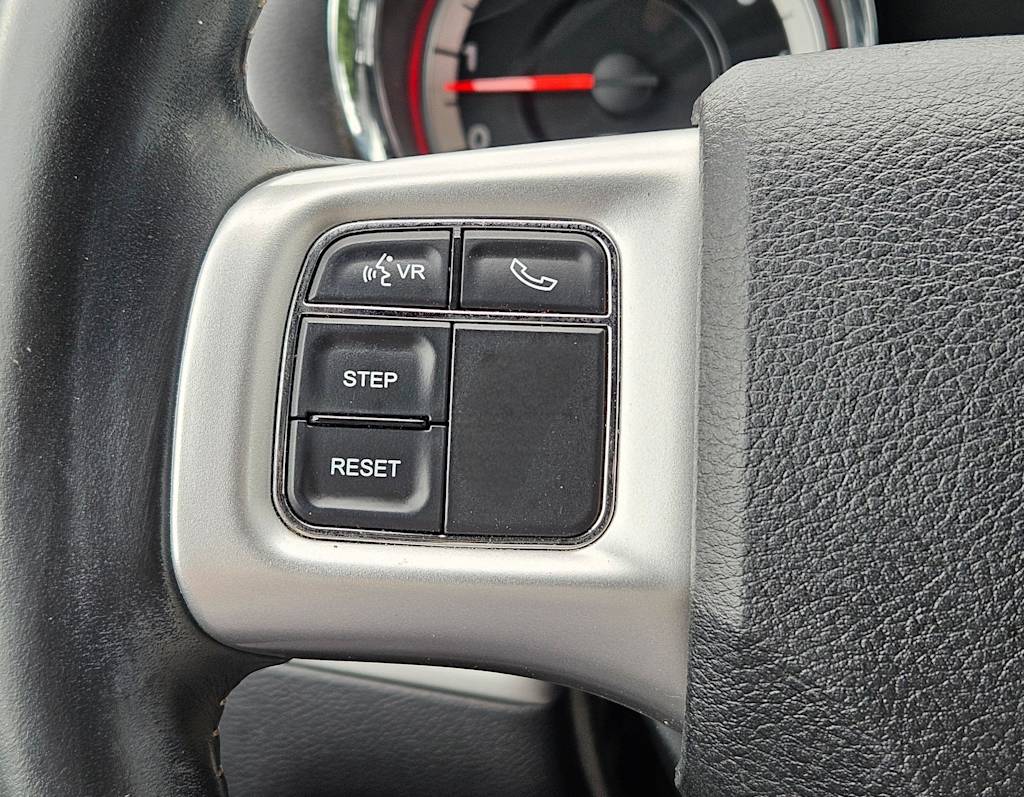 Thumbnail: 2016 Dodge Grand Caravan - 19
