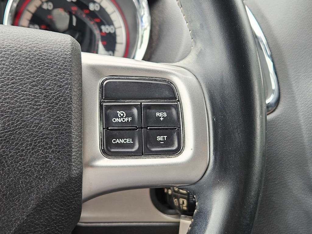 Thumbnail: 2016 Dodge Grand Caravan - 18