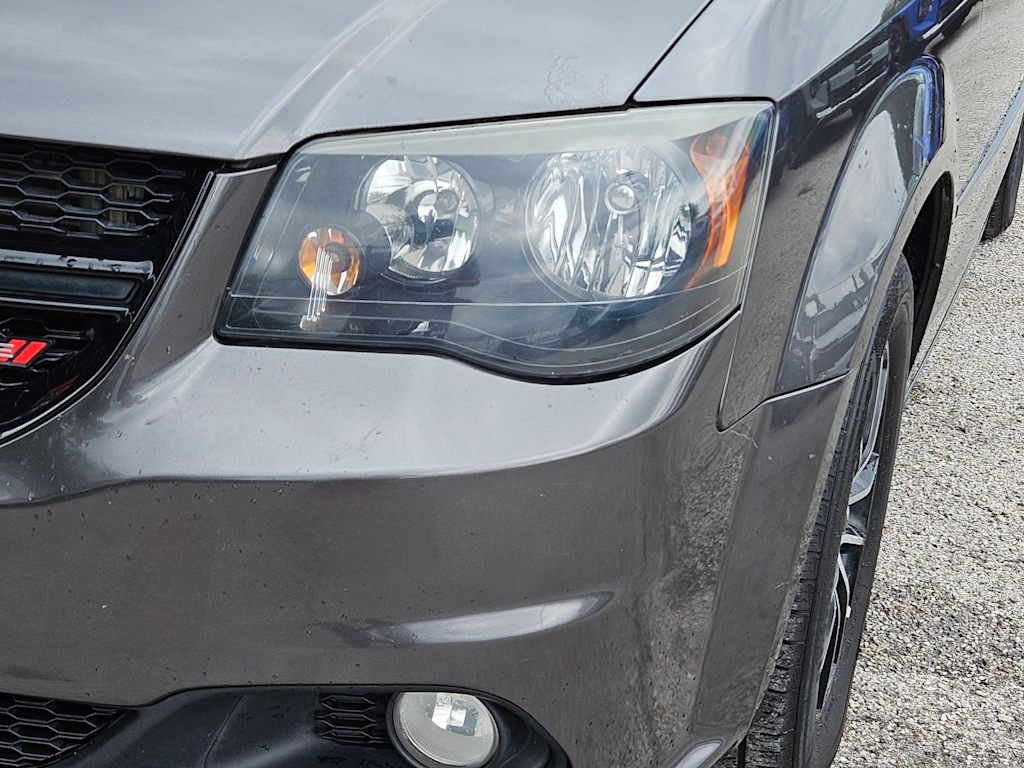 Thumbnail: 2016 Dodge Grand Caravan - 17