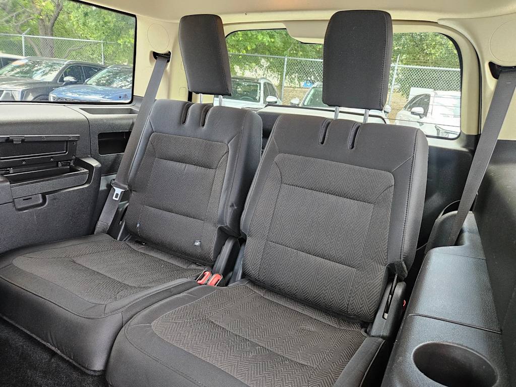 Thumbnail: 2018 Ford Flex - 23