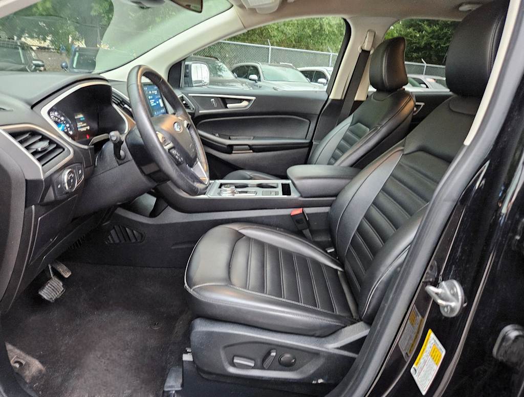 Thumbnail: 2021 Ford Edge - 8