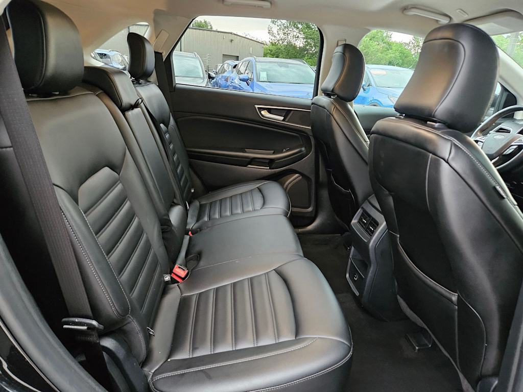 Thumbnail: 2021 Ford Edge - 17